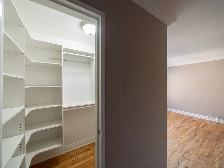 215 Aycrigg Ave — Photo 8