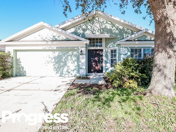 4th image of 1029 Summer Breeze Dr