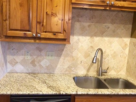 2nd image of 13858 Oakley Ln