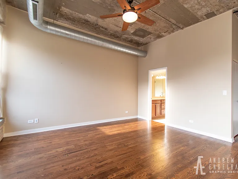 1069 W 14th Pl #301 — Photo 11