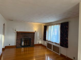 44 Main St, Woburn, MA 01801