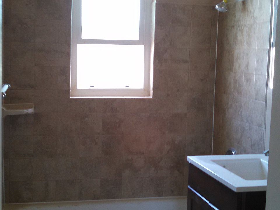 2nd image of 739 Torrance St