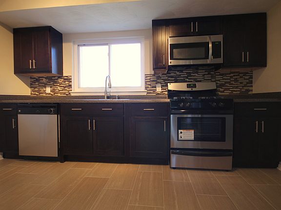 3rd image of 648 Aragona Blvd