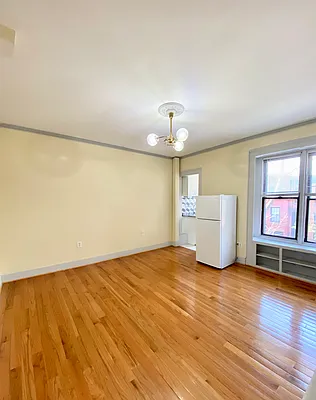 Rented by Brooklyn Heights Real Estate Inc | media 21