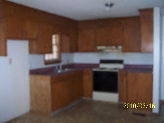 2nd image of 3030 Ammons Loop