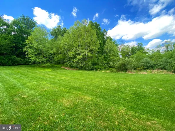 21 Delaney Dr, Downingtown, PA 19335