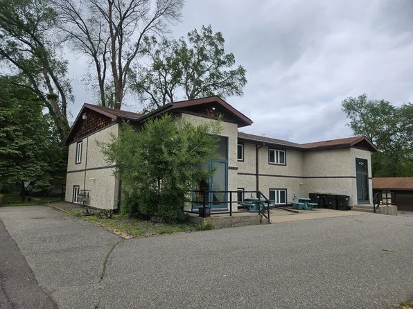 1331 N 3rd St #2, Saint Peter, MN 56082