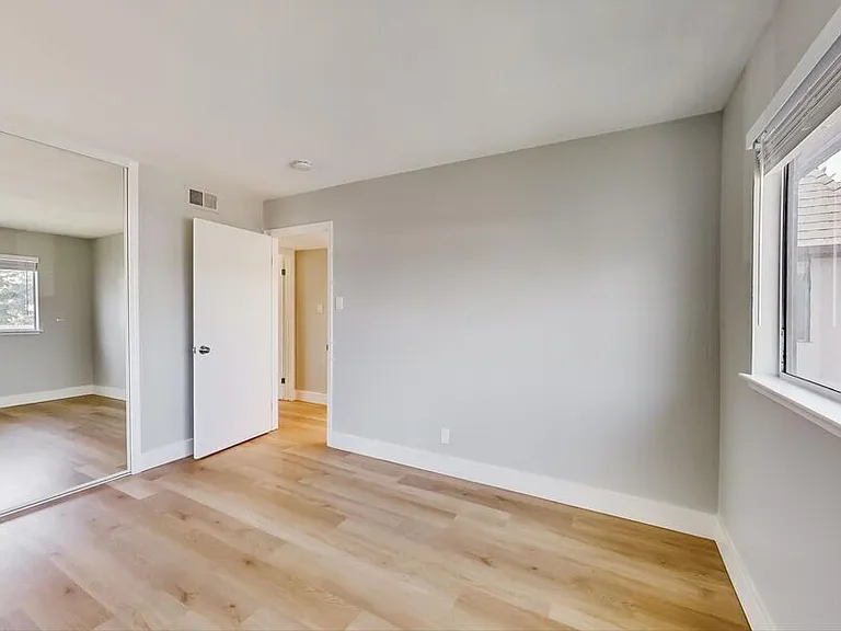 1709 Valota Rd — Photo 15