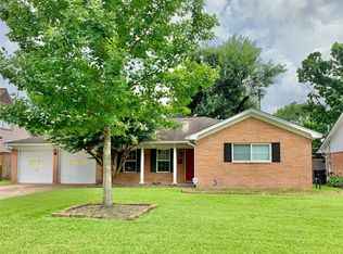 9634 Fairdale Ln, Houston, TX 77063