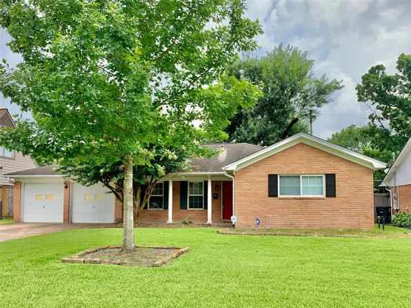 9634 Fairdale Ln, Houston, TX 77063