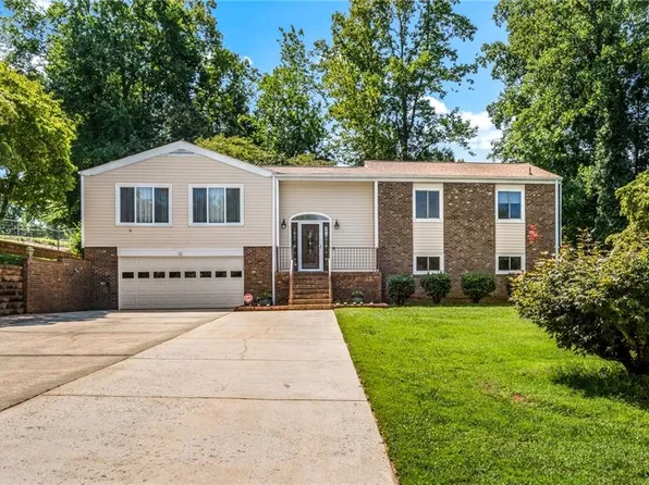 223 Vandyke St, Kernersville, NC 27284