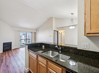 Hunter's Run Apartments, Denver, CO 80231