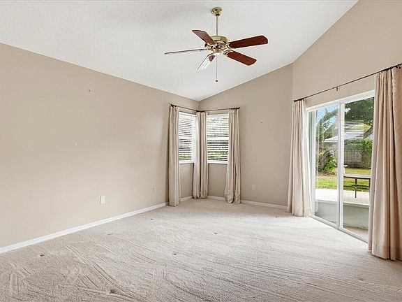 4th image of 4365 Wood Haven Dr