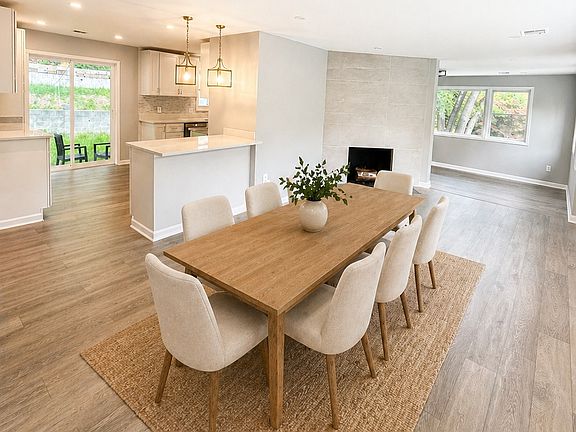 2nd image of 5822 Brookview Dr