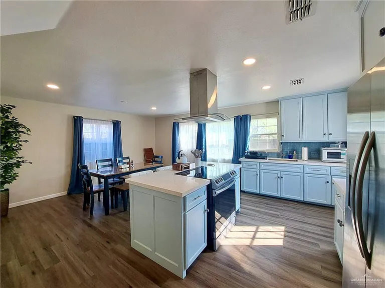 405 Cedar Ave — Photo 7