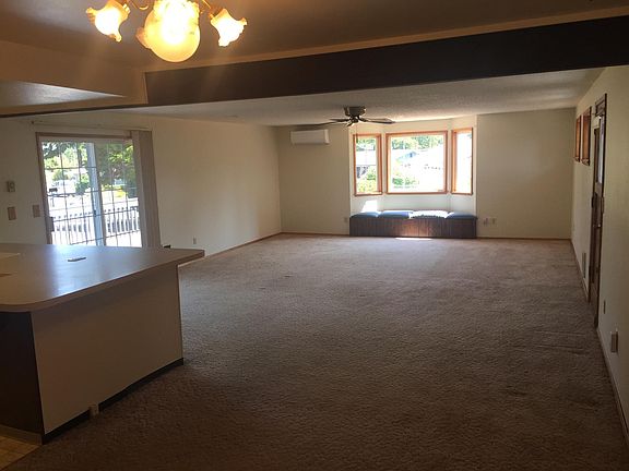 5th image of 7313 Amber Ln SW