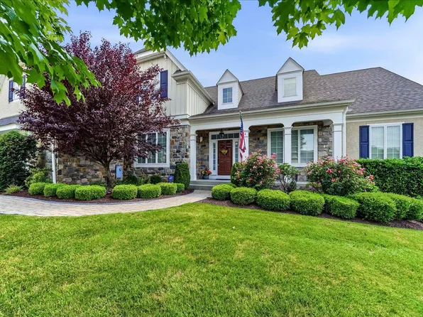 4 Wellfleet Ln, Glen Mills, PA 19342