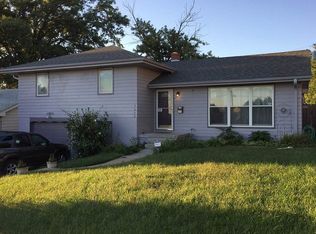 7322 Seward St, Omaha, NE 68114