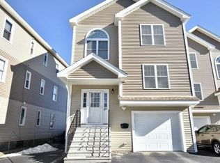 15A Douglas St, Worcester, MA 01603