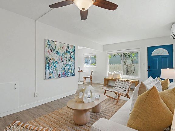 4th image of 802 Vanderbilt Pl