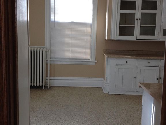 4th image of 3204 Minnehaha Ave APT 1