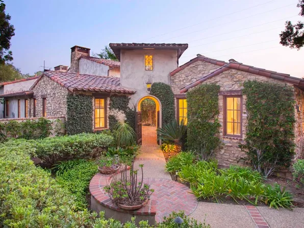 7031 Calle Portone, Rancho Santa Fe, CA 92091