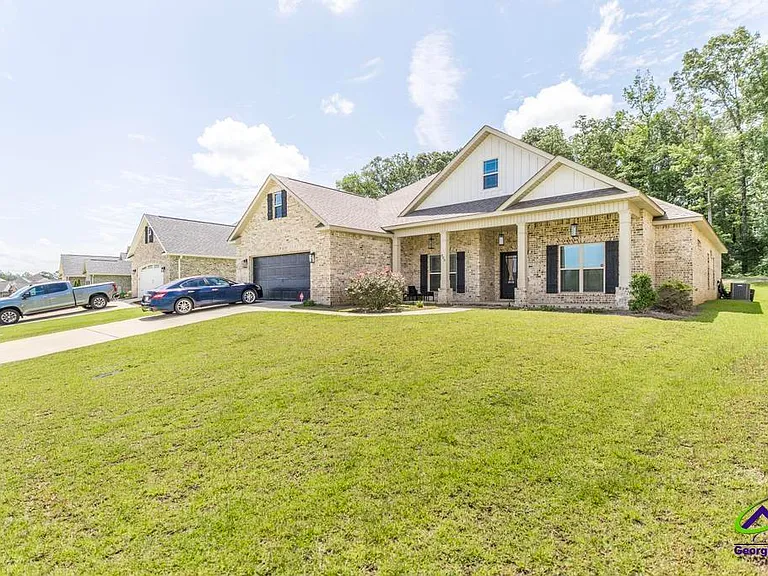 306 Rustic Live Oak Trl — Photo 3