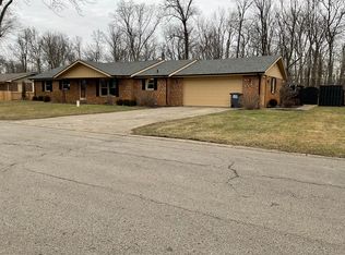 2200 Kitchen Dr, Anderson, IN 46017