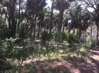 615 Pompano Rd, Edisto Island, SC 29438