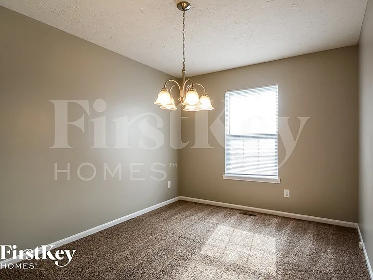959 Hearthside Dr — Photo 4