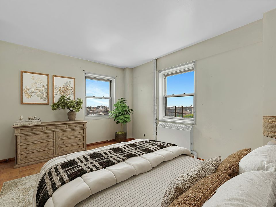 1st image of 1 E Fordham Oval Hl #12C