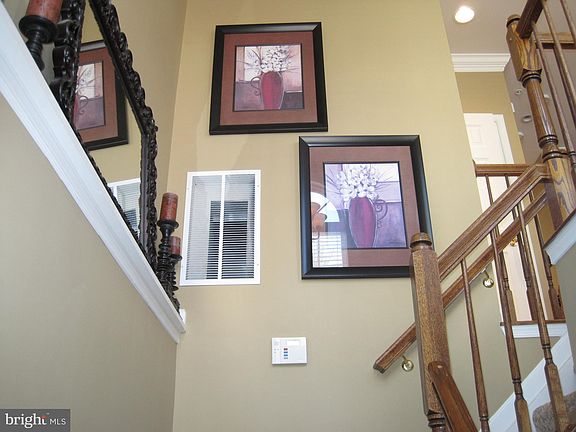 4th image of 7716 English Oak Cir Unit 15