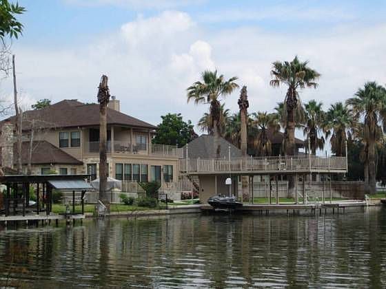 1st image of 1019 Impala Isle St