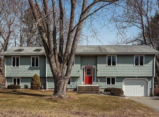 5 Brush Hill Rd, Chelmsford, MA 01824