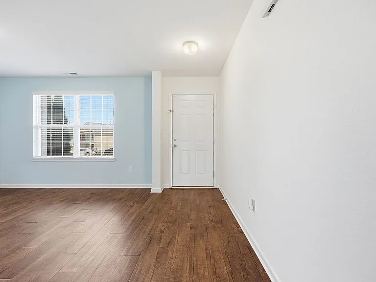 448 Botanical — Photo 34