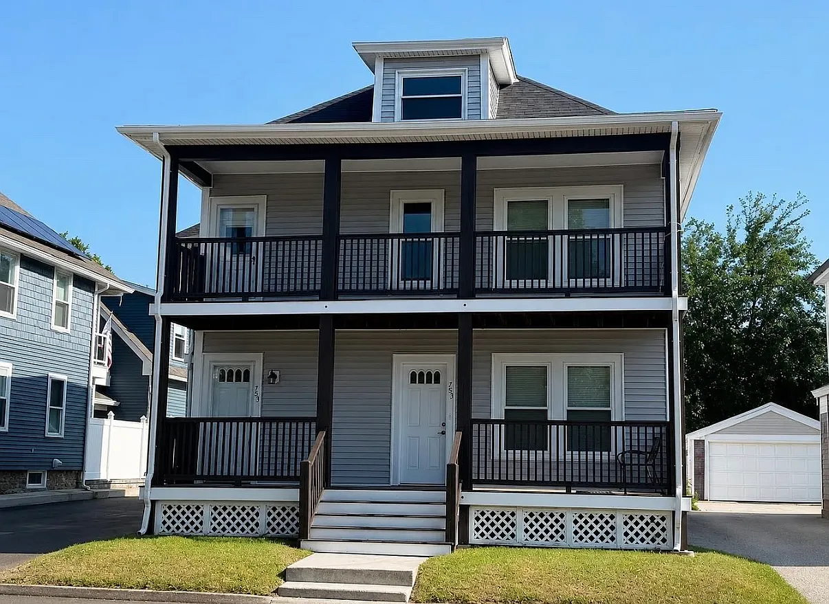 3 bed, $2,800 — Photo 1