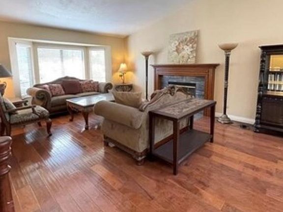 2nd image of 1568 Summitridge Dr