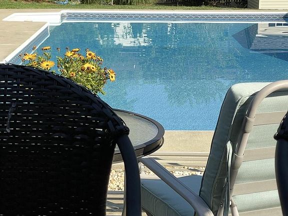 4th image of 190 Wedgewood Rd