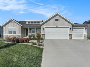 3633 Waterton Dr, Grandville, MI 49418