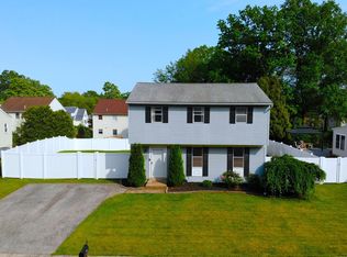 621 Rustic Dr, Perkasie, PA 18944