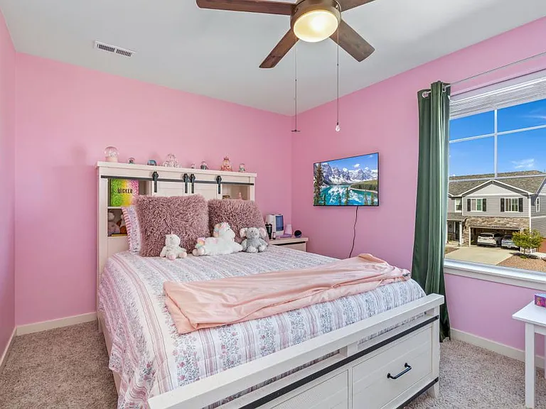 276 Swallow Rd — Photo 19