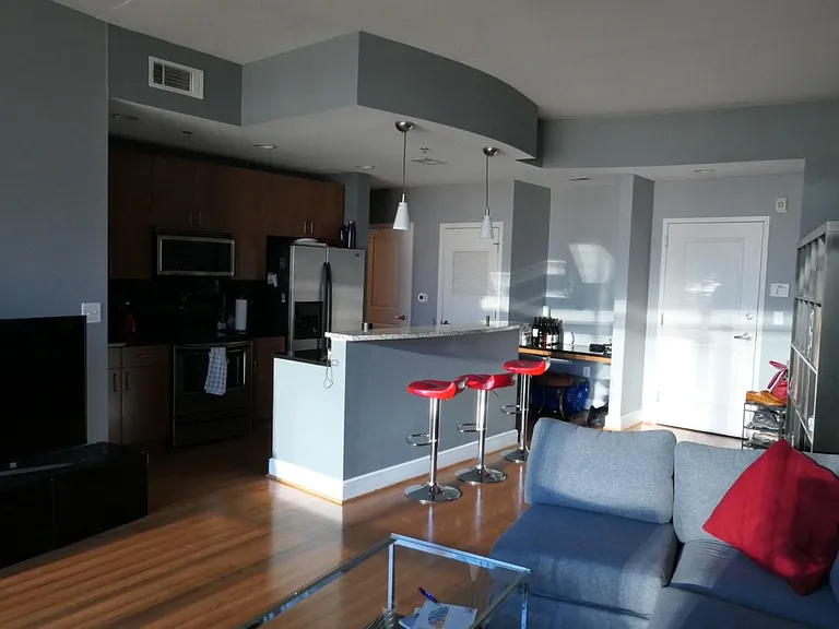 950 W Peachtree St NW #805 — Photo 2