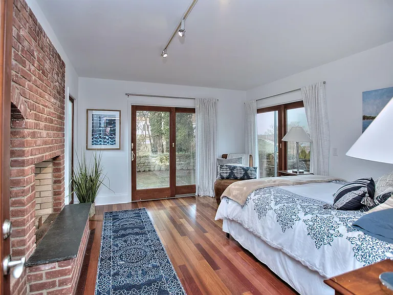19 Bluewater Hl — Photo 18