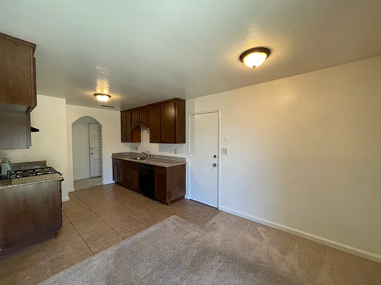 3500 Timberly Ln — Photo 8