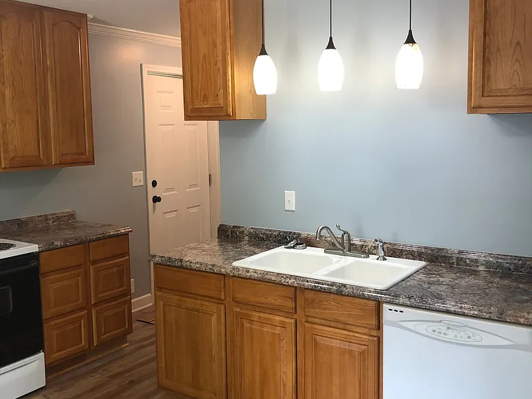 495 Underwood Rd — Photo 6