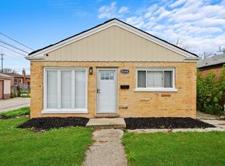 10244 S Crandon Ave, Chicago, IL 60617