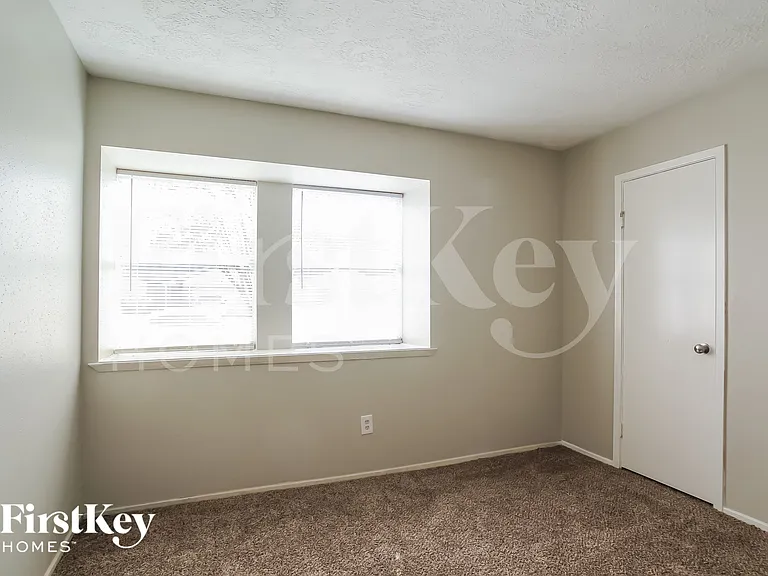 4118 Pinebridge Ln — Photo 11