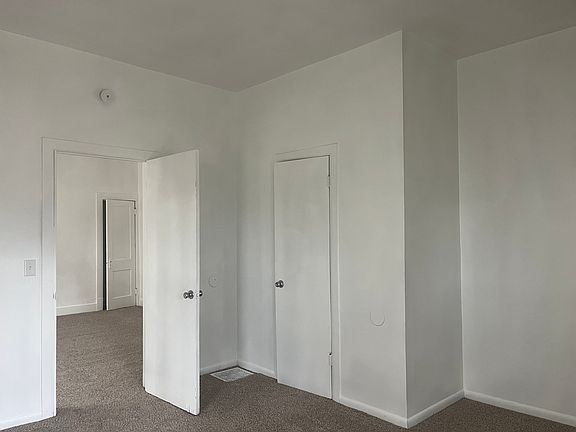 3rd image of 617 E 14th St