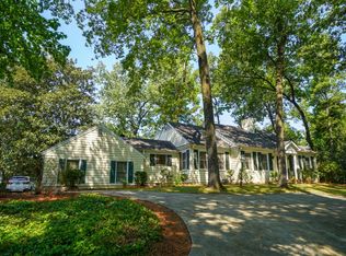 3255 Dell Rd, Mountain Brook, AL 35223