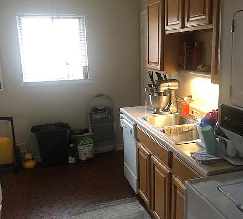 5th image of 494 N Avalon St #494